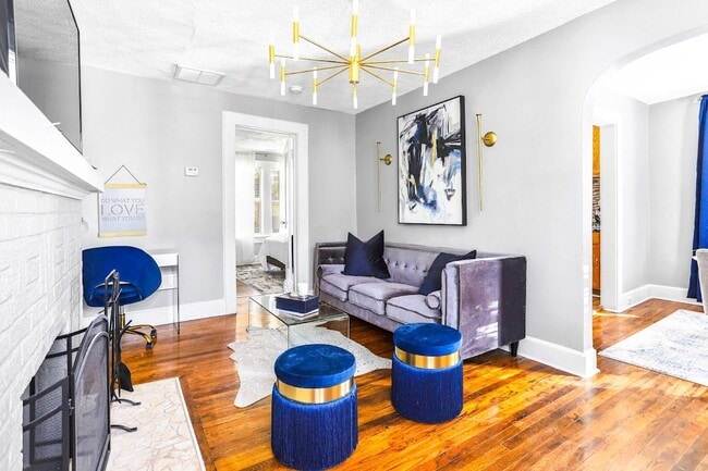 2280 Dauphine St Unit B