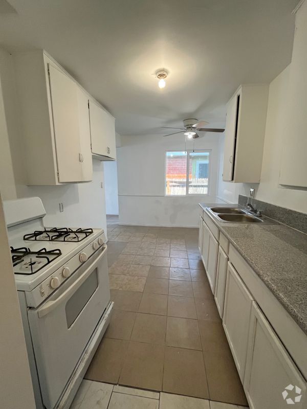 Building Photo - 4223 W Broadway Rental
