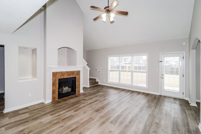 Photo - 10114 Bloomsbury Ave