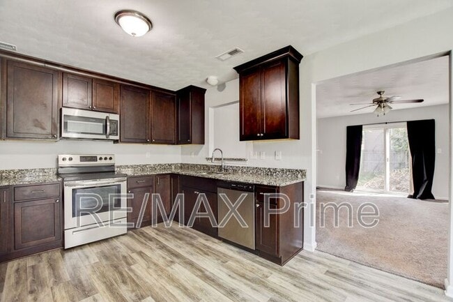 Photo - 4164 Reid St