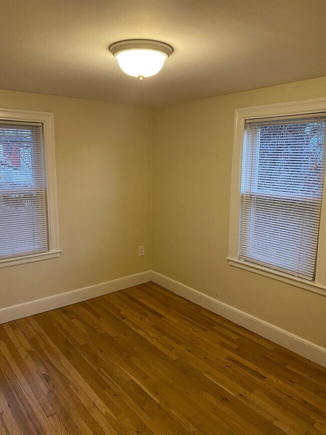 Photo - 28 Linden Ave Unit 1