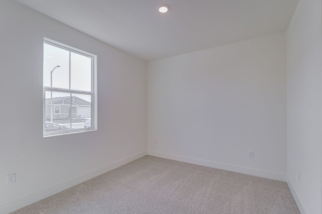 Photo - Villages of Gosford Home 4 bedroom 2 bath