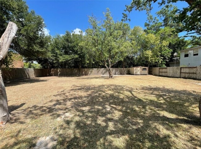 Photo - 605 Tovrea Rd