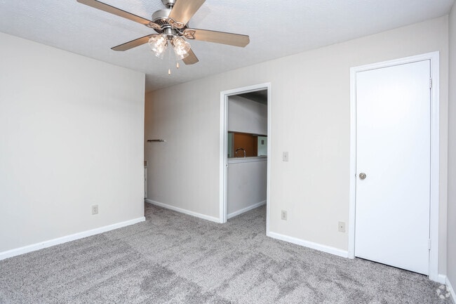 2BR, 2BA - 1,000 SF - Quail Ridge