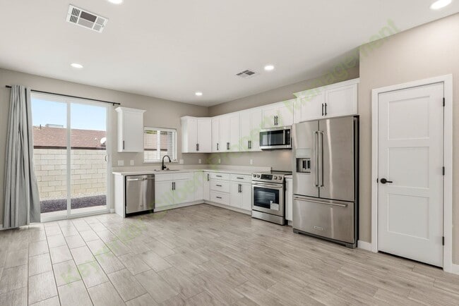 Photo - 511 E 8th Ave
