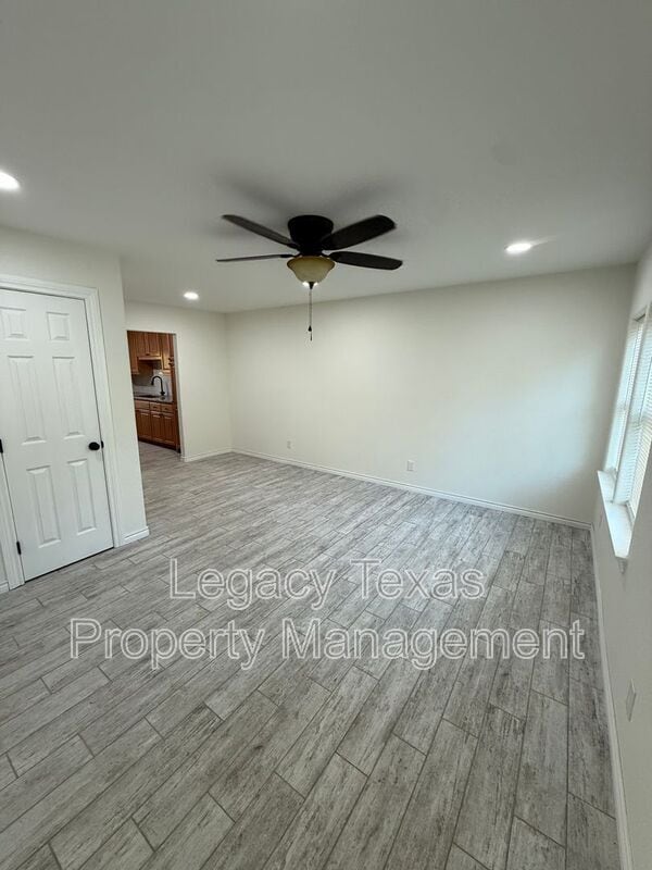 Photo - 6205 US-67 Unit Apartment C