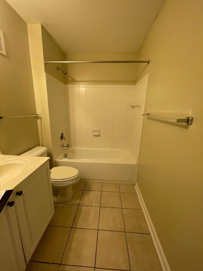 Building Photo - 14-1413 Ordonez Unit 14-1413 - B