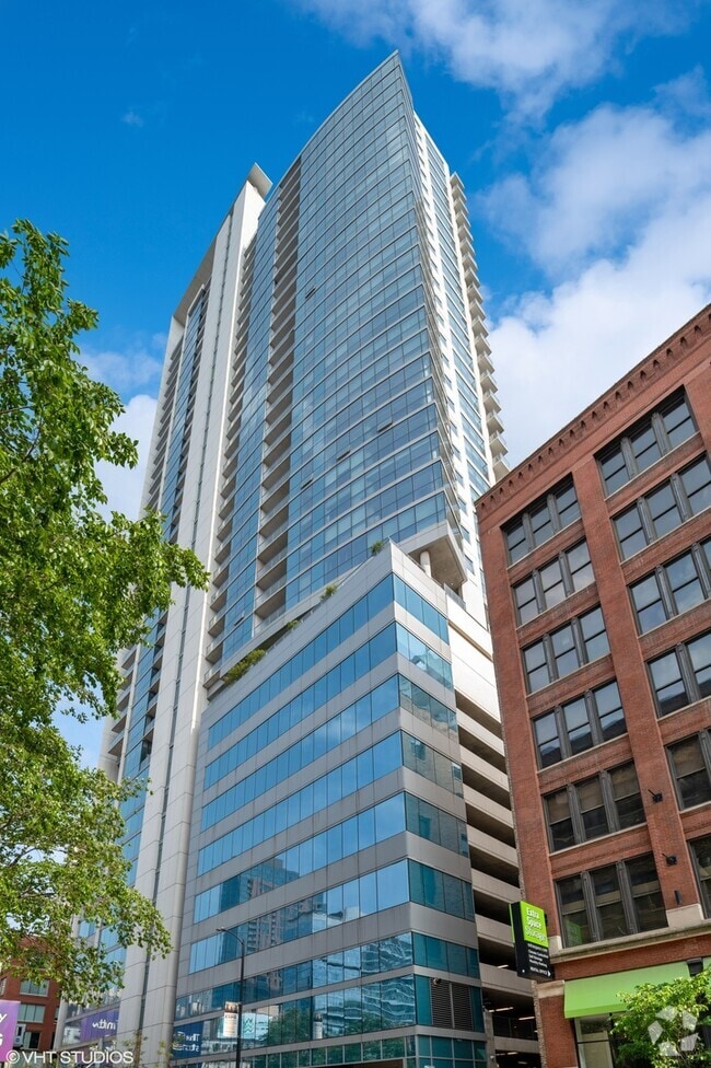 Building Photo - 303 W Ohio St Unit 4003 Rental