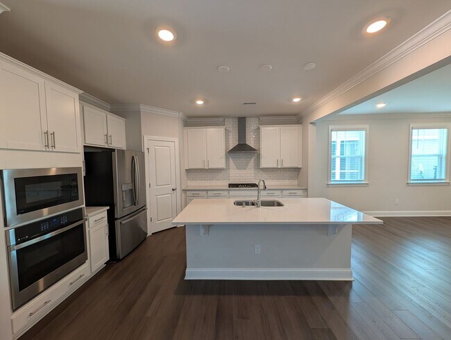 332 Canyon Spring Trl