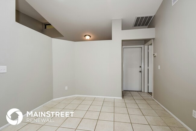 Photo - 202 NE 9th Pl