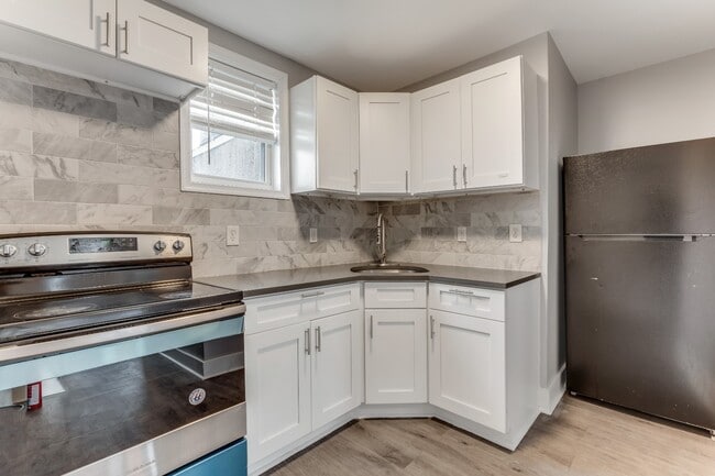 Photo - 304 E Ontario St