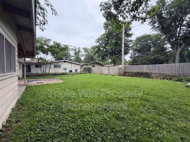 Photo - 410 Ridge Dr