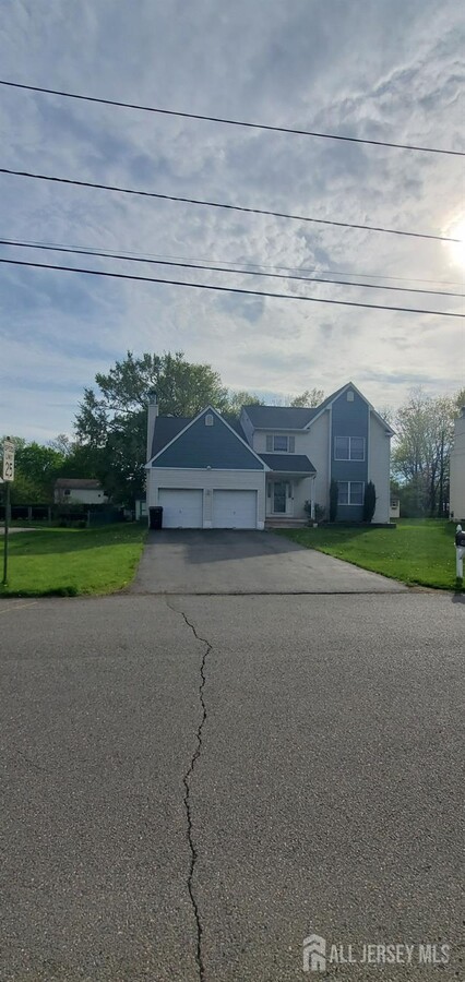 Photo - 1484 Osage Rd House