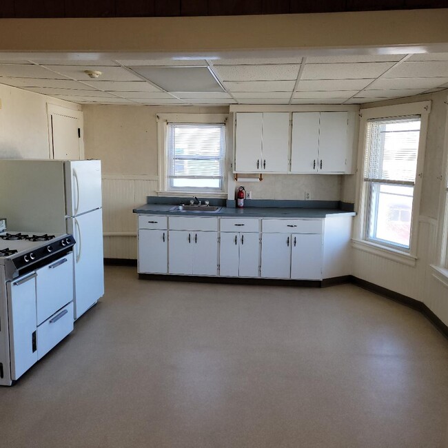 236 Sterry St Apartment Unit 3rd B - Pawtucket, RI | ForRent.com