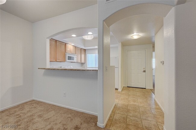 Building Photo - 6160 Rumrill St Unit 232