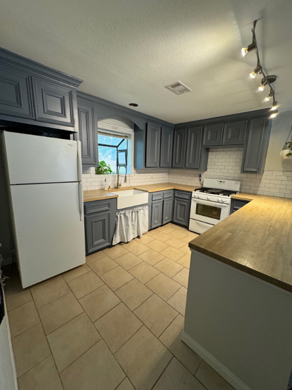 Photo - 905 Avenue K