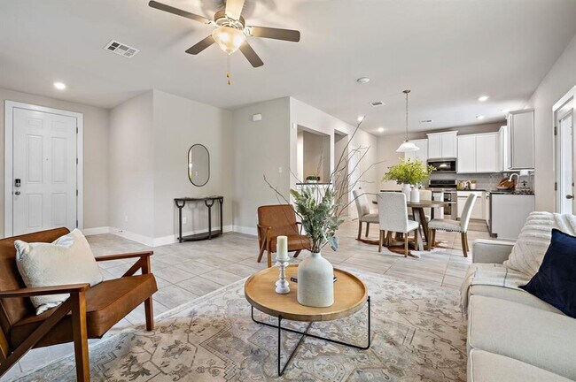 Photo - 3605 Talladega Trce