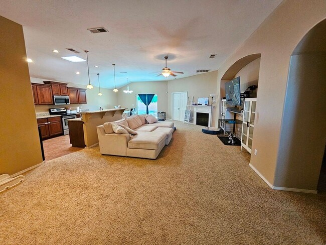 Photo - Spacious Golf Course Area Home with 4 Bedr...