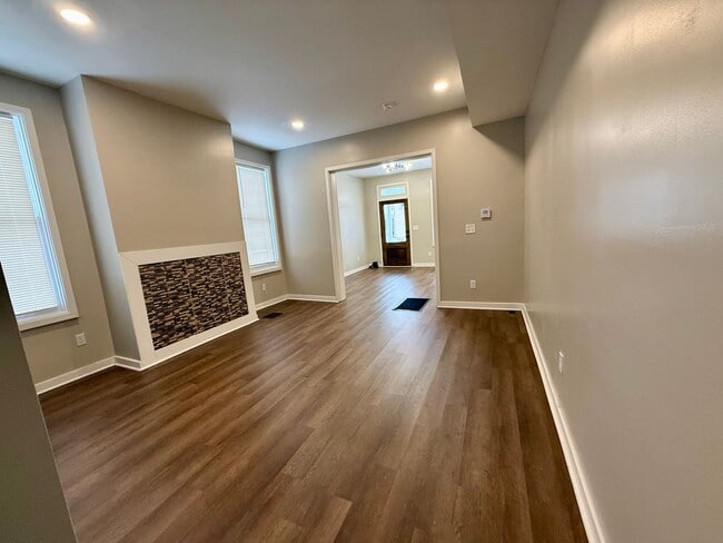 Photo - 730-732_OAKWOOD_AVENUE Unidad 732