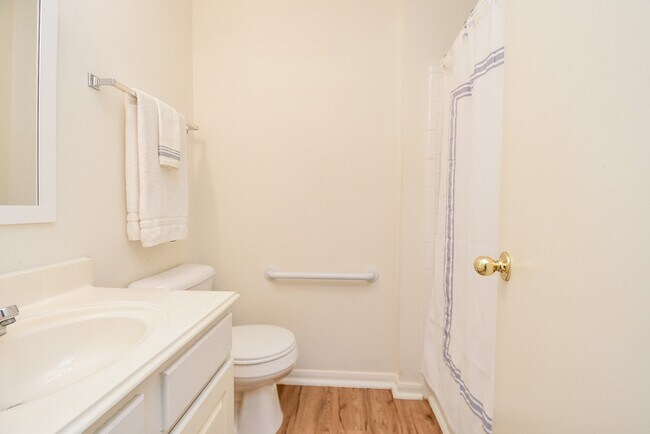 Building Photo - 8051 Bay Branch Dr Unit 222 Rental