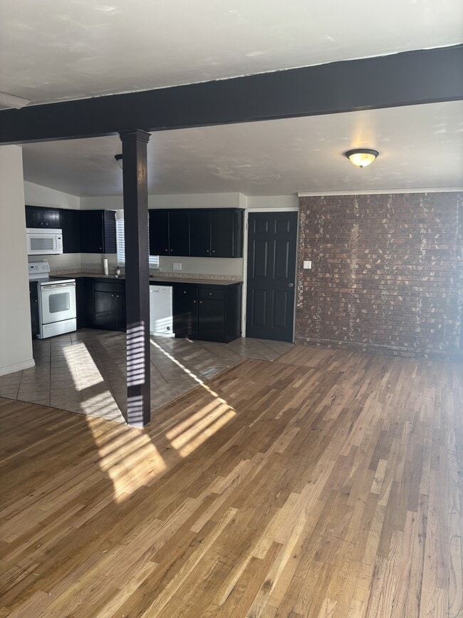 Photo - 964 Stokes Ave