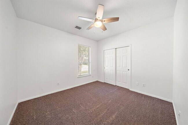 Photo - 23202 Sawleaf Cir