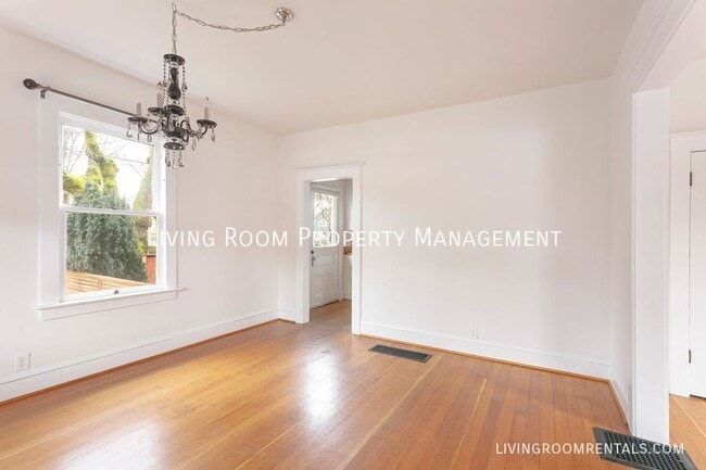 Photo - 2735 SE 25th Ave