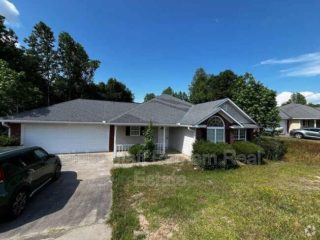Building Photo - 20 Redwood Dr Rental