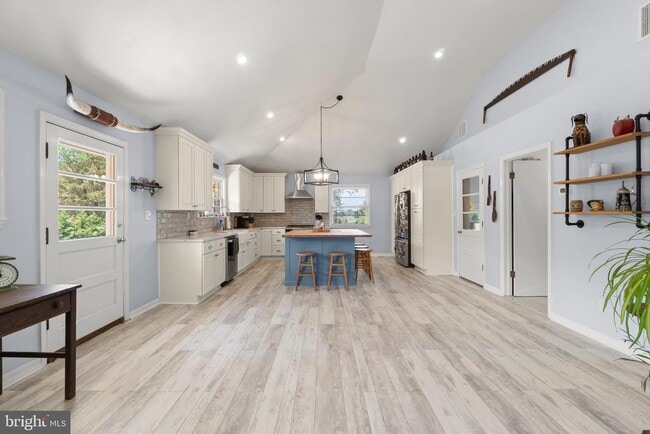 Photo - 132 Retreat Rd