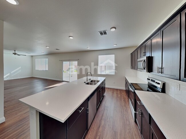 Photo - 5624 Blue Wonder St