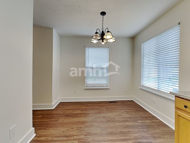 Photo - 1215 Brookstone Dr