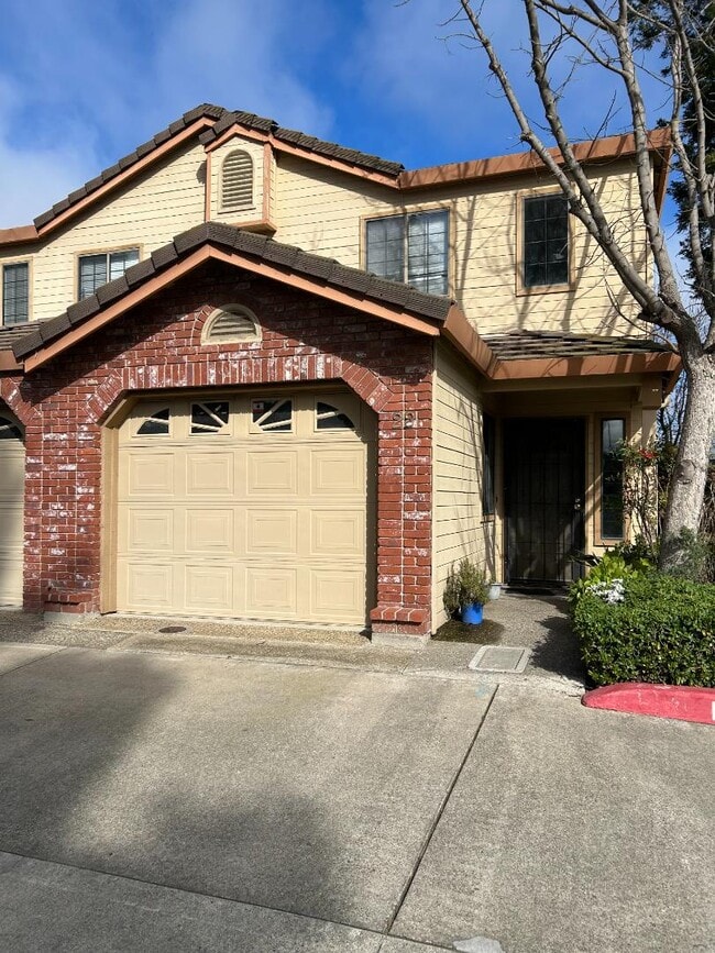 Photo - 2250 Scarborough Dr Unit 22