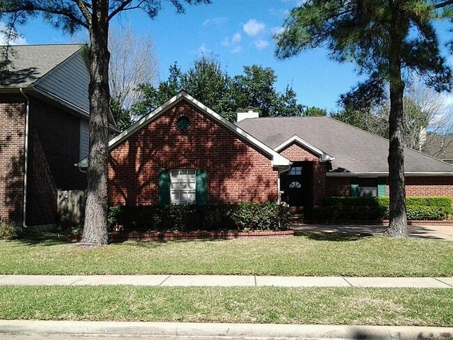 Building Photo - 13330 Clayton Hill Dr