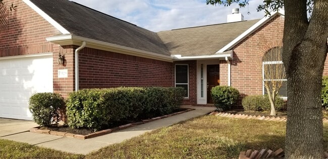 Photo - 15106 Brookwood Bridge Ln