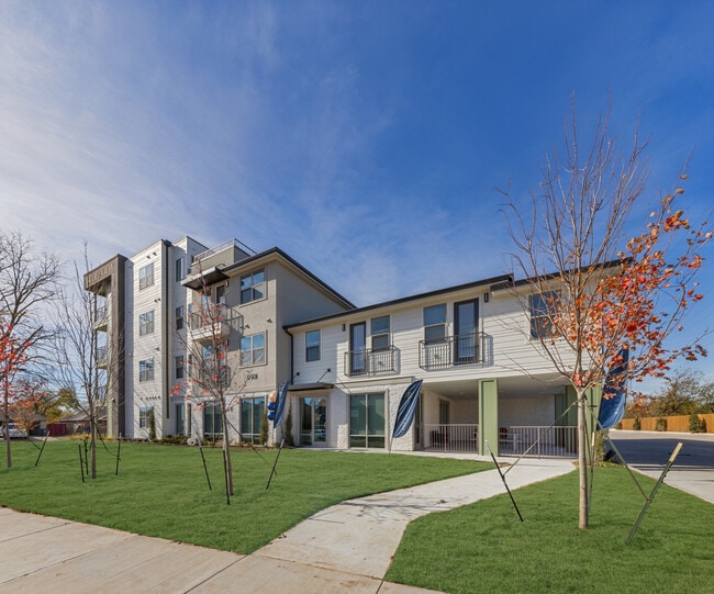 Photo - z-061926-Bluffview Apartments