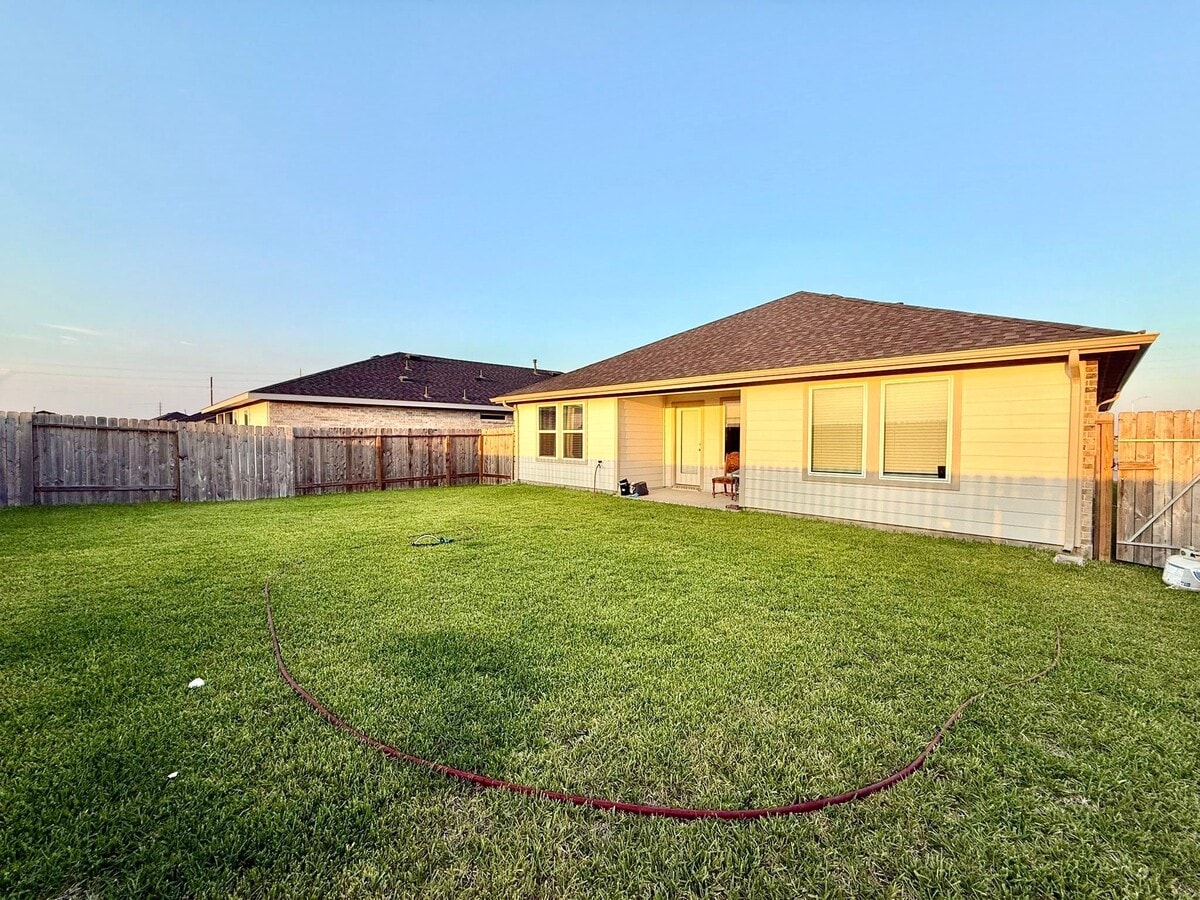 Photo - 3926 Pierce Pl Ln