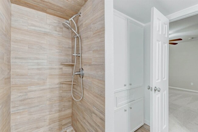 Photo - 15531 Edenvale St