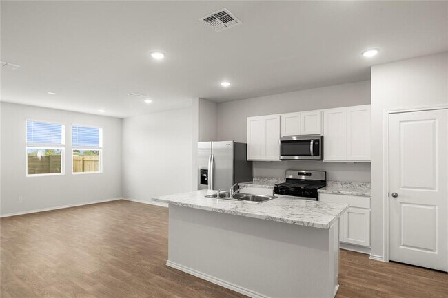 Photo - 131 Kendall Ln