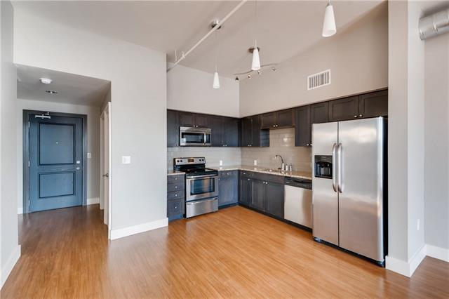 Photo - 928 Travis Ave Unit 307