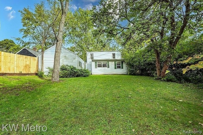 Photo - 1305 Collegewood St