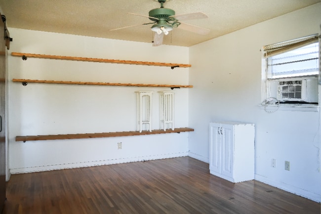 Photo - 3116 Gribble St