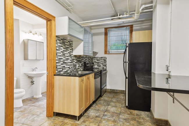 Photo - 3428 Emerson Ave S