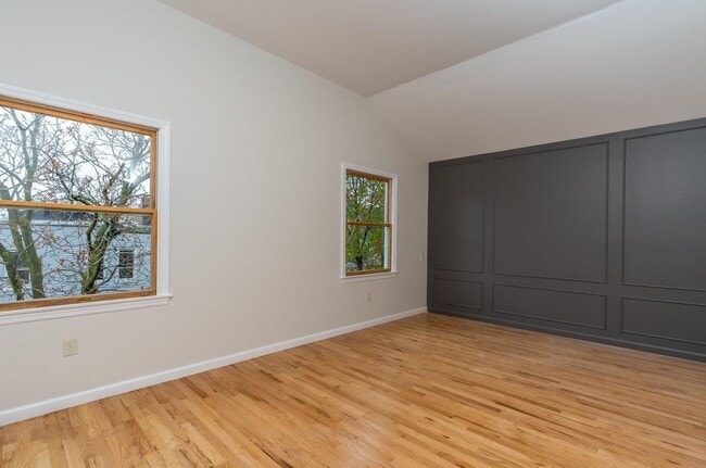 Photo - 325 Claremont Ave Unit 1