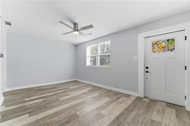 Photo - 1307 Elizabeth Ave SW