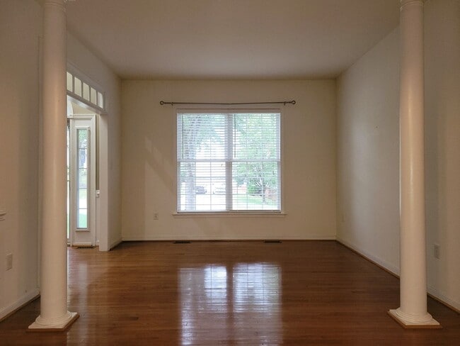 Photo - Large contemporary in Birkdale Subdivision...