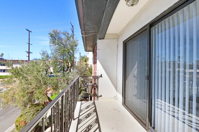 Photo - 1306 Armacost Ave in prime West LA!  Steps...