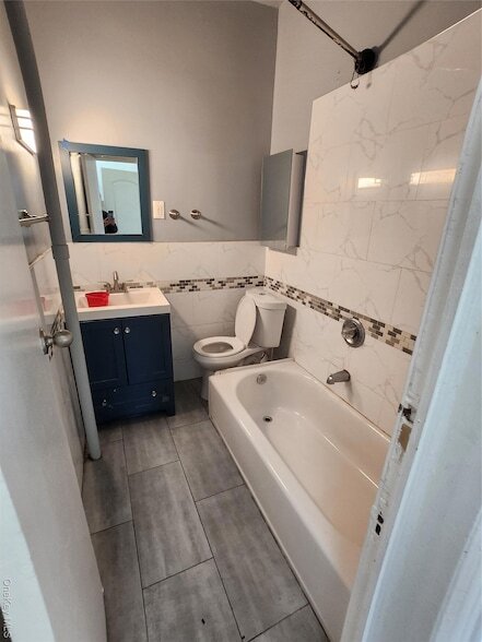 Photo - 308 Hooper St