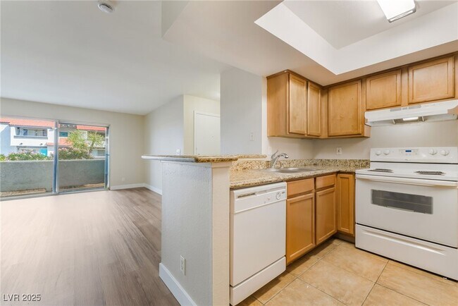 Photo - 1455 E Katie Ave Unit D15