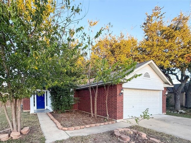 Photo - 1000 Moon Glow Dr