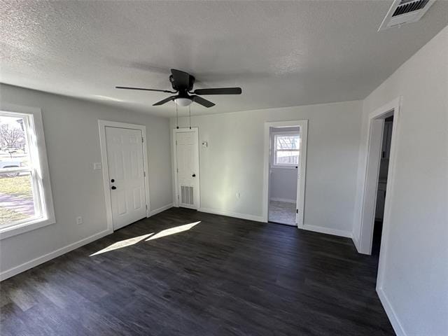 Photo - 401 Walker St